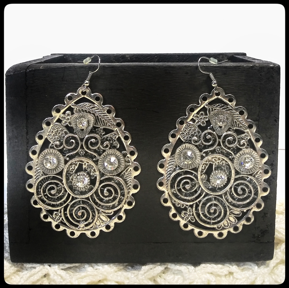 Filigree native American mixed steampunk earrings. - Picture 2 of 6